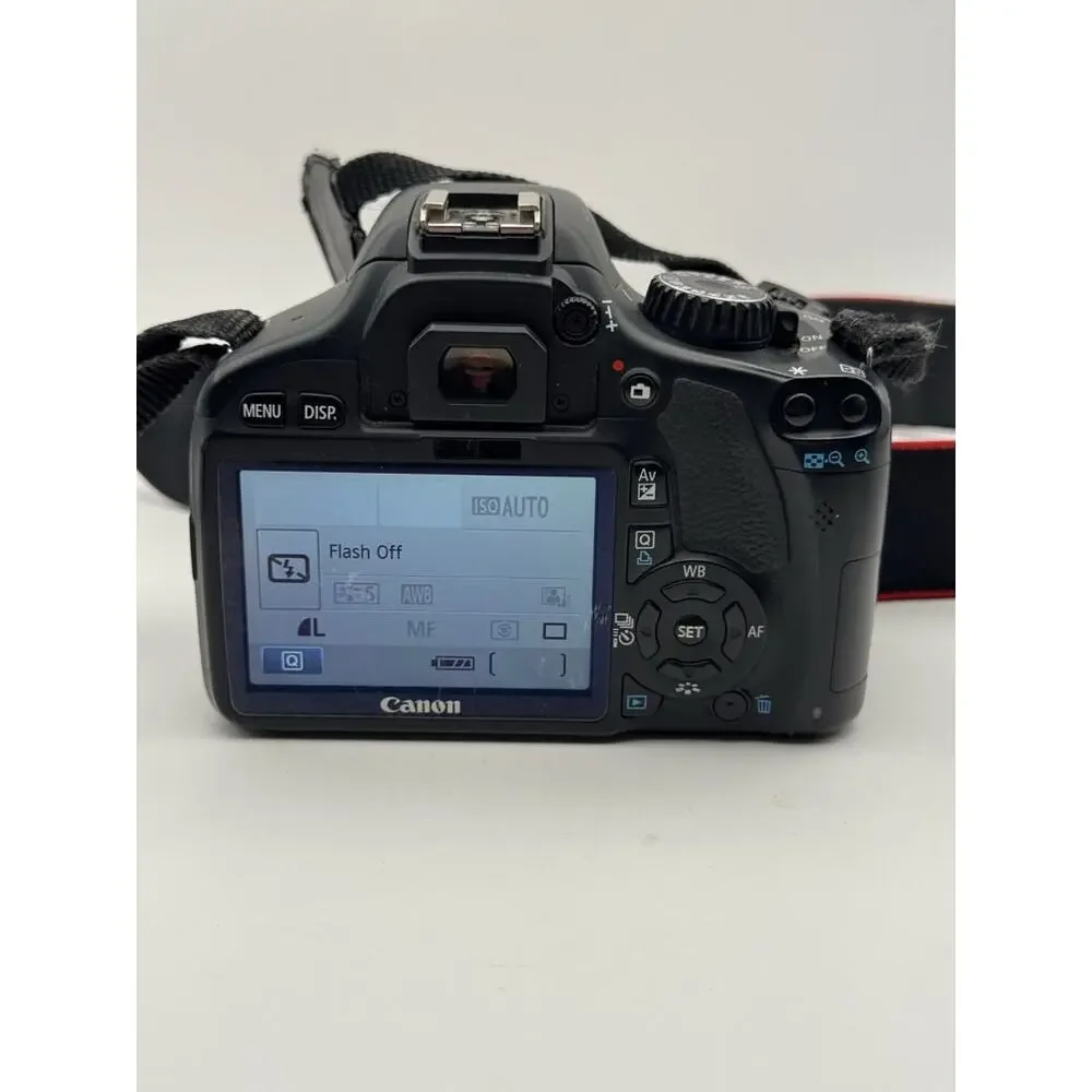 Canon EOS Rebel T2i DSLR Camera Body Strap Charger New Battery Turns On Black